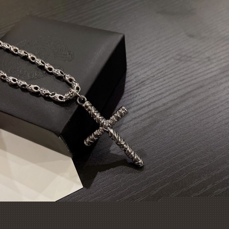 Ch**me He**ts necklaces
